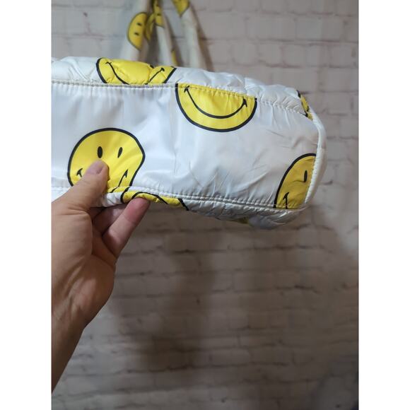 GAP X Smiley Puffer Tote Bag Limited Edition Zip Top - Picture 7 of 16